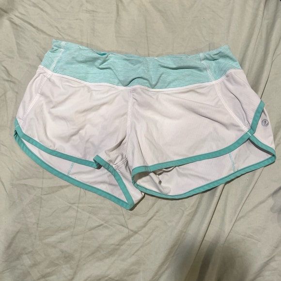 Lululemon shorts size4 - Picture 1 of 6